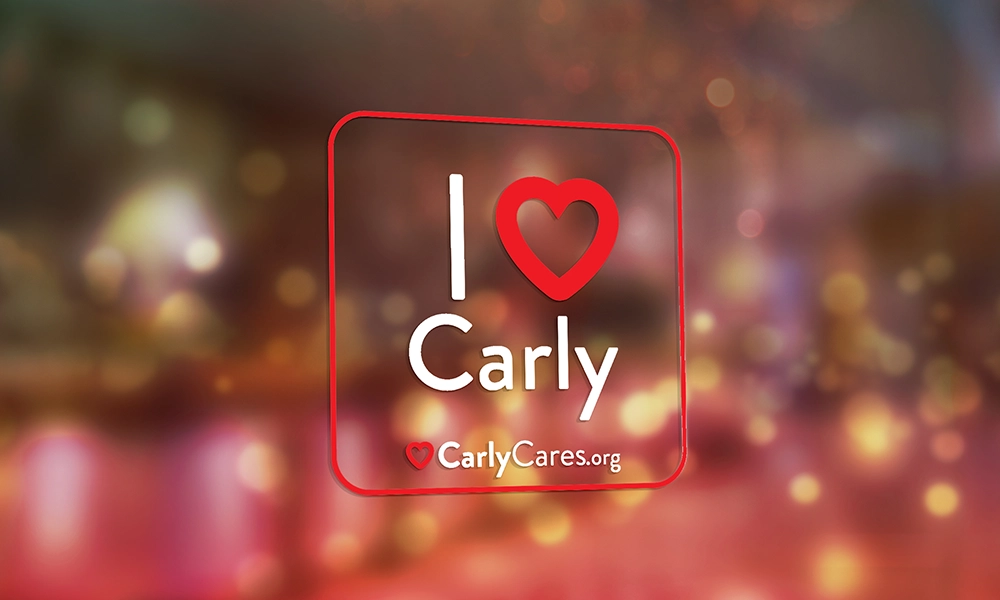 carly window cling
